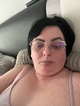 Amandamuller1982 online show from 2, 3, 2025
