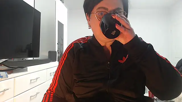 Amandamuller1982 online show from 22, 3, 2026