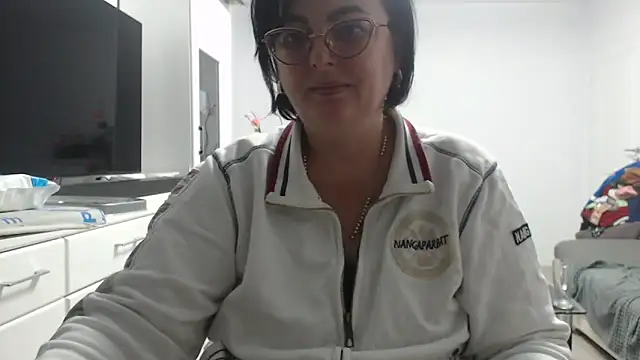 Amandamuller1982 online show from 17, 11, 2025