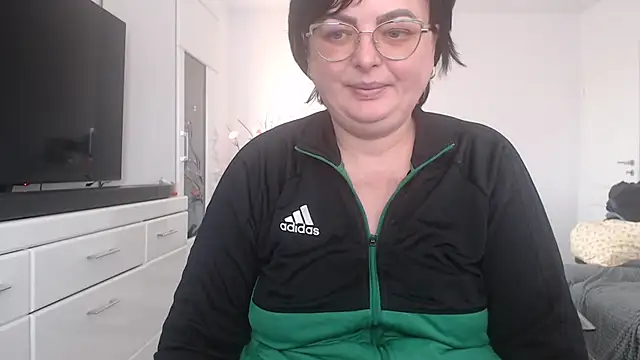 Amandamuller1982 online show from 25, 2, 2025