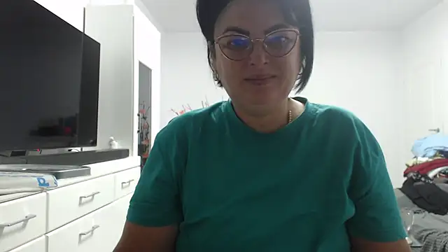 Amandamuller1982 online show from 10, 9, 2025