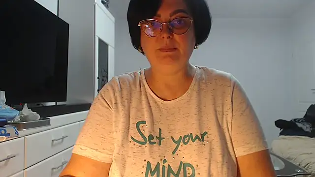 Amandamuller1982 online show from 9, 4, 2026