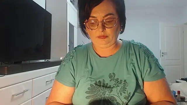 Snapshot of Amandamuller1982 chatting on 10, 5, 2026 Amandamuller1982 online show from 10, 5, 2026
