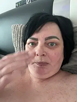 Amandamuller1982 online show from 21, 2, 2025