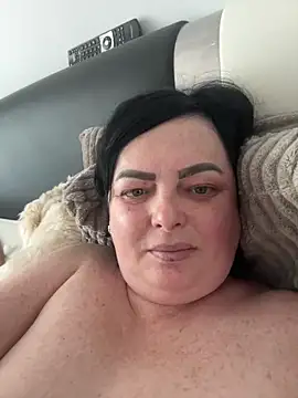 Amandamuller1982 online show from 17, 2, 2025