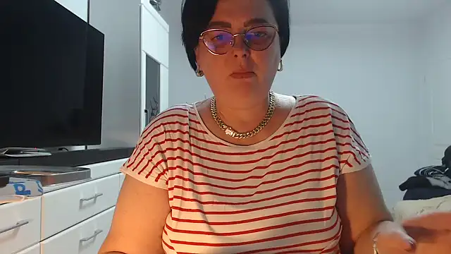 Amandamuller1982 online show from 6, 4, 2026