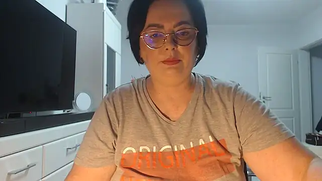 Snapshot of Amandamuller1982 chatting on 8, 6, 2026 Amandamuller1982 online show from 8, 6, 2026