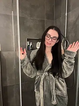 AdelinaAlia online show from 18, 11, 2025