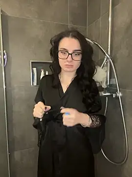 AdelinaAlia online show from 2, 12, 2025