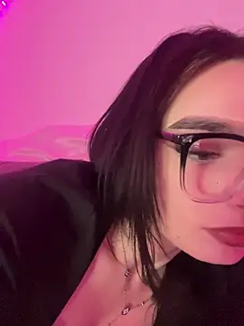 Snapshot of AdelinaAlia chatting on 16, 5, 2026 AdelinaAlia online show from 16, 5, 2026