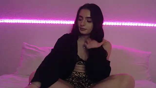 Snapshot of AdelinaAlia chatting on 25, 2, 2025 AdelinaAlia online show from 25, 2, 2025