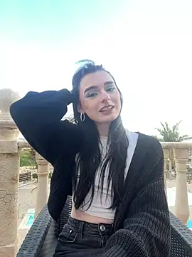 AdelinaAlia online show from 9, 4, 2026