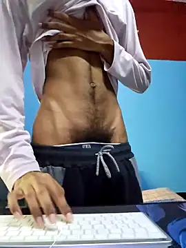 Snapshot of Luffyslim chatting on 10, 12, 2024 Luffyslim online show from 10, 12, 2024