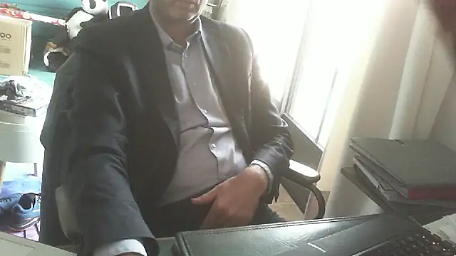 shyfrenchcock1 online show from 5, 12, 2025