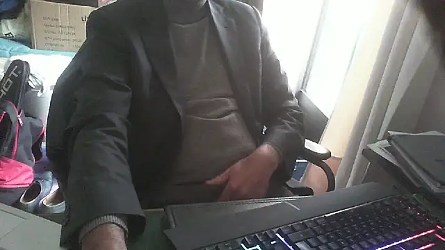 shyfrenchcock1 online show from 5, 2, 2026