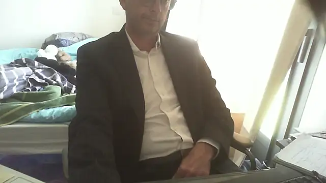 Snapshot of shyfrenchcock1 chatting on 26, 5, 2026 shyfrenchcock1 online show from 26, 5, 2026