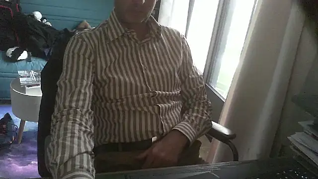 shyfrenchcock1 online show from 29, 10, 2025