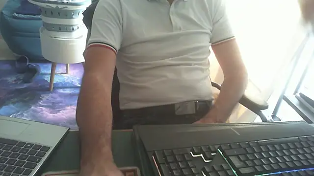 Snapshot of shyfrenchcock1 chatting on 2, 6, 2026 shyfrenchcock1 online show from 2, 6, 2026