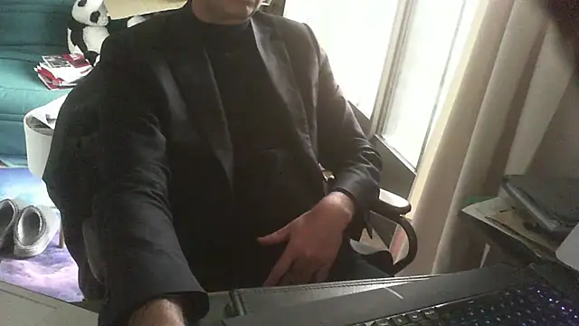 shyfrenchcock1 online show from 9, 3, 2026