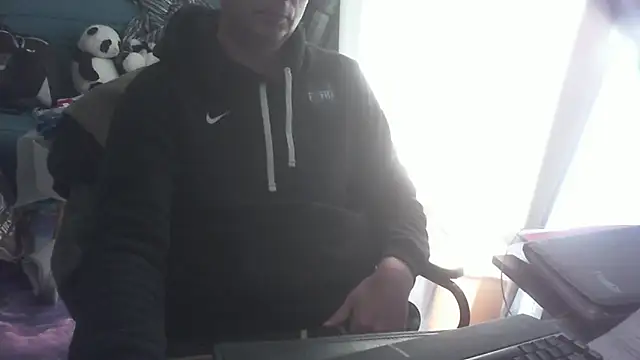 Snapshot of shyfrenchcock1 chatting on 7, 4, 2026 shyfrenchcock1 online show from 7, 4, 2026