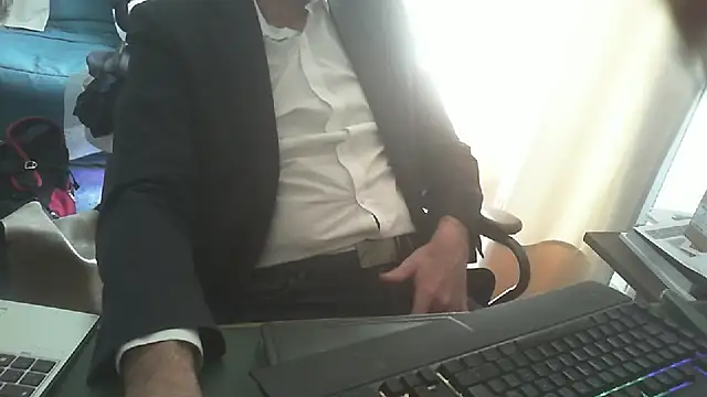 Snapshot of shyfrenchcock1 chatting on 17, 4, 2026 shyfrenchcock1 online show from 17, 4, 2026