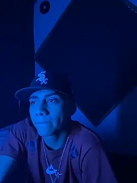 Snapshot of SkinnyHot444 chatting on 5, 2, 2025 SkinnyHot444 online show from 5, 2, 2025