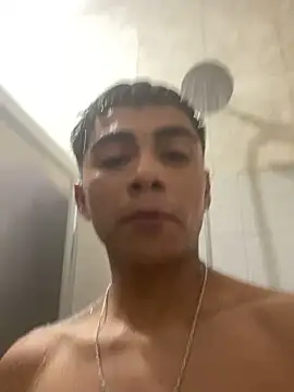 Snapshot of SkinnyHot444 chatting on 31, 12, 2024 SkinnyHot444 online show from 31, 12, 2024