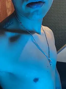 Snapshot of SkinnyHot444 chatting on 31, 1, 2025 SkinnyHot444 online show from 31, 1, 2025