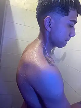 Snapshot of SkinnyHot444 chatting on 28, 1, 2025 SkinnyHot444 online show from 28, 1, 2025