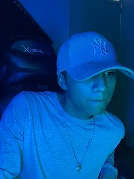 Snapshot of SkinnyHot444 chatting on 7, 2, 2025 SkinnyHot444 online show from 7, 2, 2025