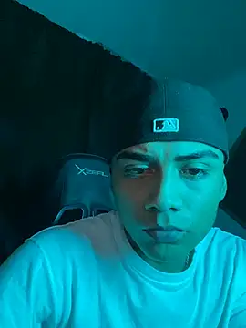 Snapshot of SkinnyHot444 chatting on 31, 1, 2025 SkinnyHot444 online show from 31, 1, 2025