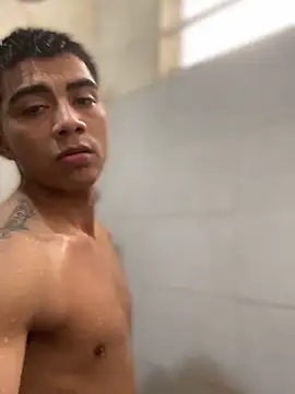 Snapshot of SkinnyHot444 chatting on 14, 12, 2024 SkinnyHot444 online show from 14, 12, 2024