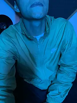 Snapshot of SkinnyHot444 chatting on 8, 2, 2025 SkinnyHot444 online show from 8, 2, 2025