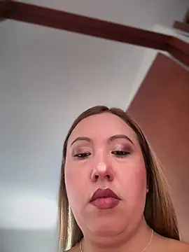 VIOLETA-25  online show from 8, 4, 2026