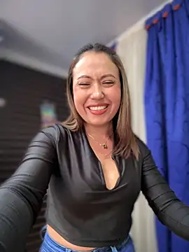 Snapshot of VIOLETA-25_ chatting on 1, 12, 2025 VIOLETA-25 online show from 1, 12, 2025