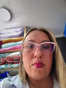 Snapshot of VIOLETA-25_ chatting on 24, 6, 2026 VIOLETA-25 online show from 24, 6, 2026