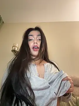 Snapshot of Sweet_Khalifa_ chatting on 4, 11, 2025 Sweet Khalifa online show from 4, 11, 2025