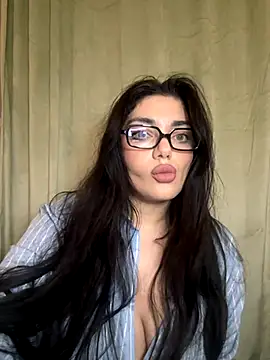 Snapshot of Sweet_Khalifa_ chatting on 26, 11, 2025 Sweet Khalifa online show from 26, 11, 2025