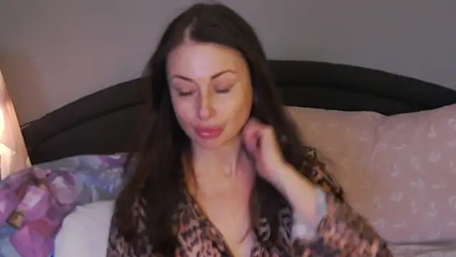 Mia Lovi online show from 15, 4, 2026