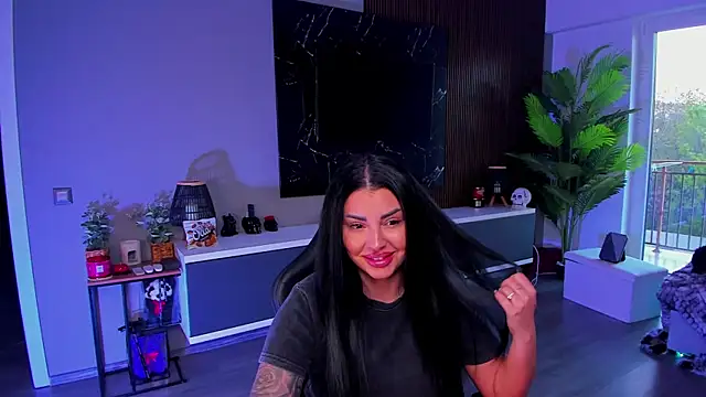 Snapshot of anemarieejolie chatting on 26, 4, 2026 anemarieejolie online show from 26, 4, 2026