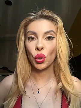 LaraAddison online show from 14, 2, 2025
