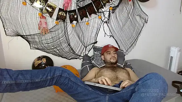 fetish padrino online show from 6, 10, 2025