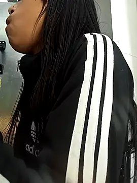 bonnie 18x online show from 7, 11, 2025