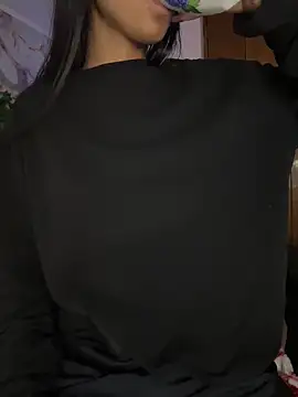 bonnie 18x online show from 31, 10, 2025