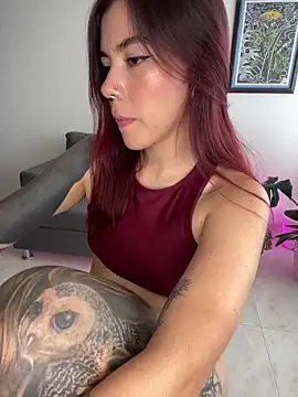 luccianagreyy online show from 10, 12, 2024