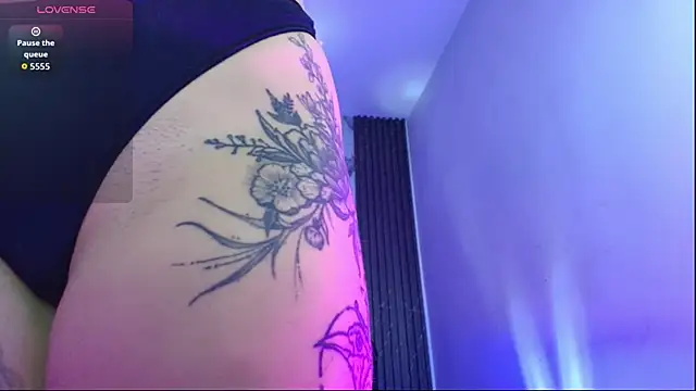 Snapshot of luccianagreyy chatting on 5, 5, 2026 luccianagreyy online show from 5, 5, 2026