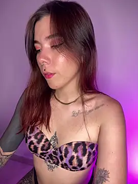 luccianagreyy online show from 20, 3, 2025