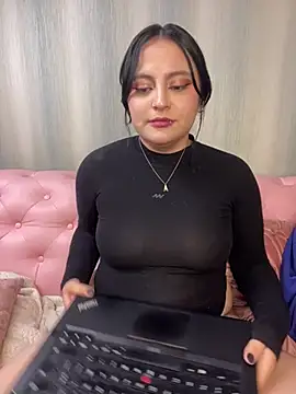 Snapshot of PoliBenett_ chatting on 3, 3, 2025 PoliBenett online show from 3, 3, 2025