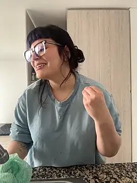 PoliBenett  online show from 9, 3, 2026