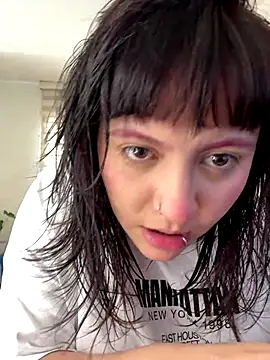 Snapshot of PoliBenett_ chatting on 2, 10, 2025 PoliBenett online show from 2, 10, 2025